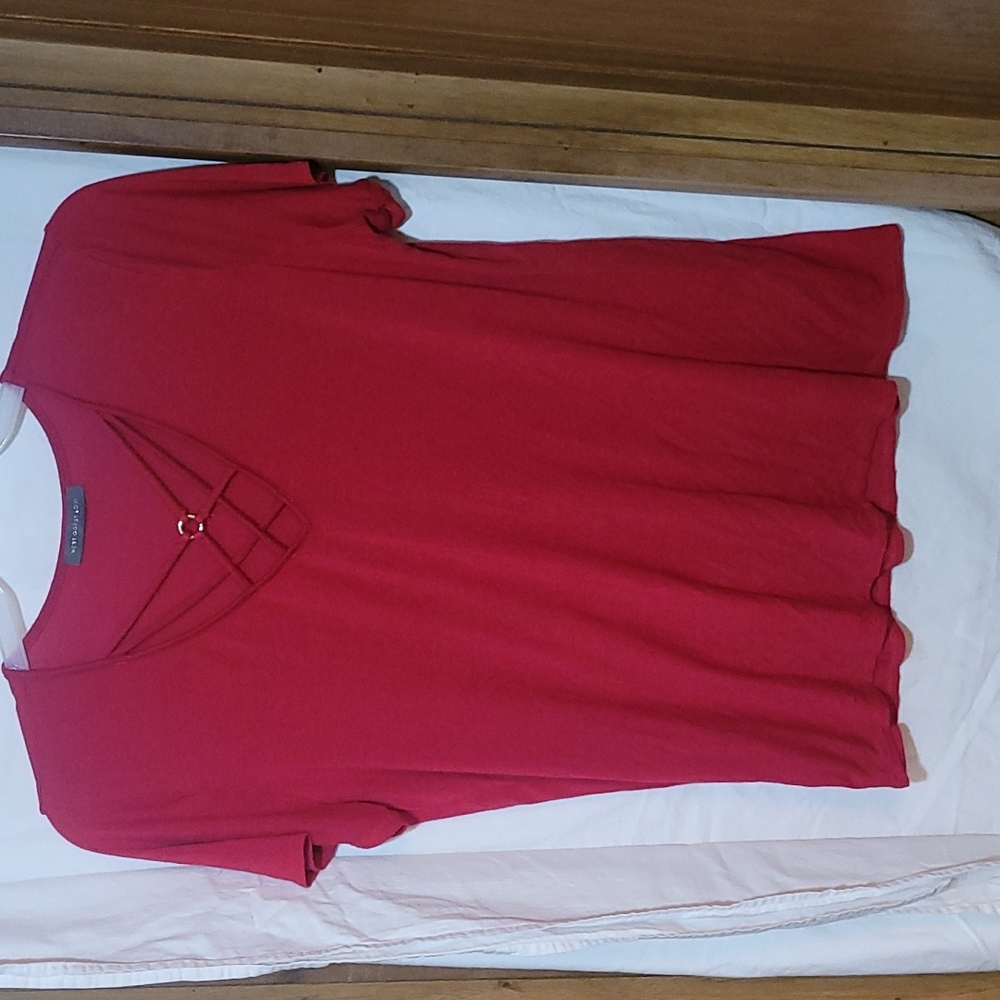 West Coast Love women's red short sleeve 1X with gold ring and v neck neck line